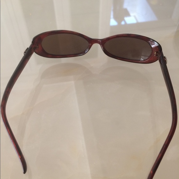 Great women’s sunglasses! - Picture 4 of 4